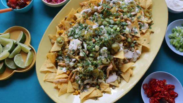 Buffalo chicken nachos