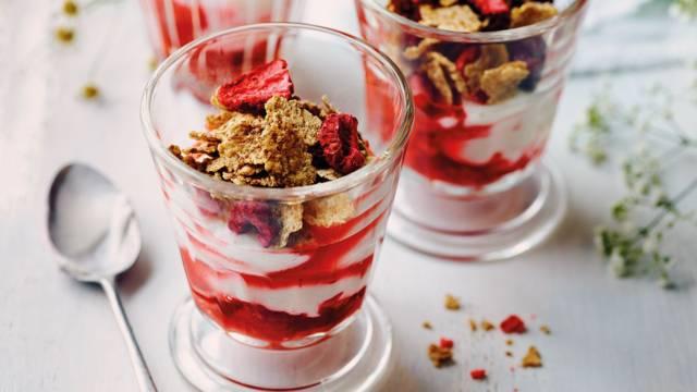 Special flakes yoghurt pot